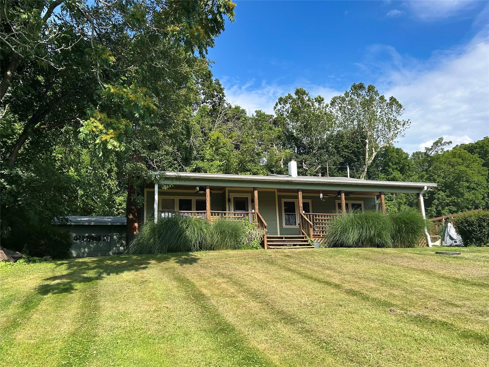 Staatsburg, New York 12580, United States, 2 Bedrooms Bedrooms, ,1 BathroomBathrooms,Residential,Active,163588