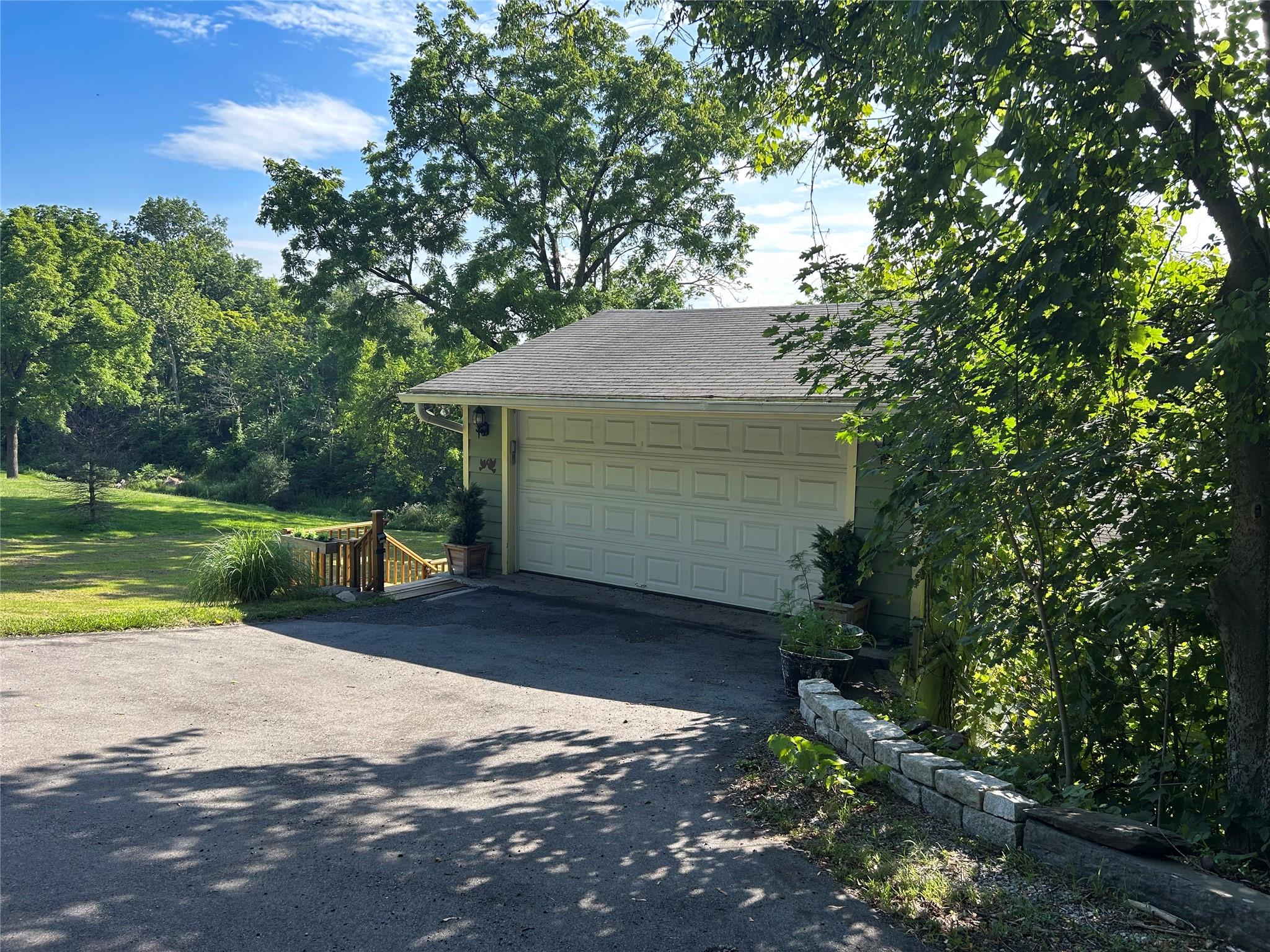 Staatsburg, New York 12580, United States, 2 Bedrooms Bedrooms, ,1 BathroomBathrooms,Residential,Active,163588