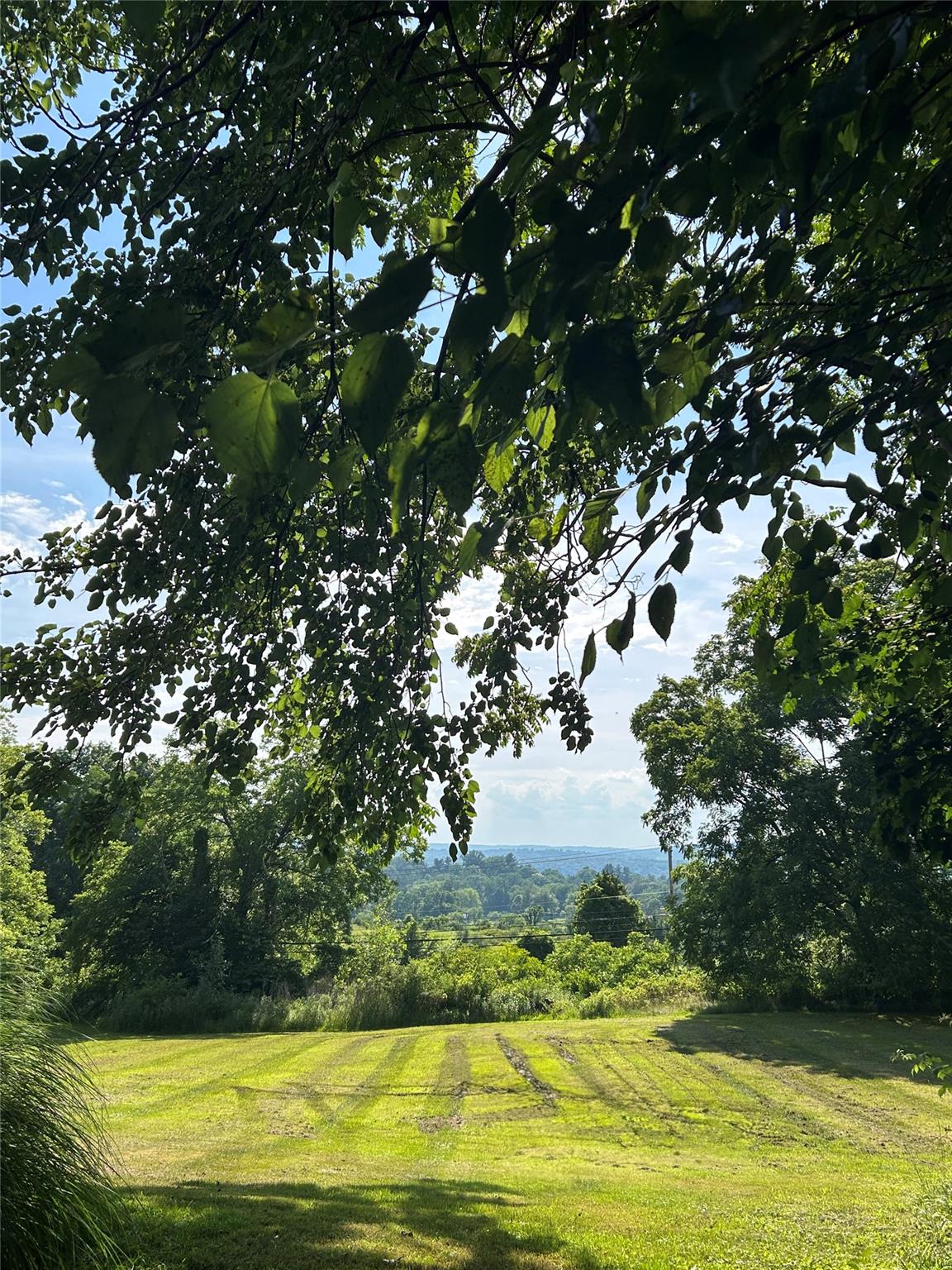 Staatsburg, New York 12580, United States, 2 Bedrooms Bedrooms, ,1 BathroomBathrooms,Residential,Active,163588