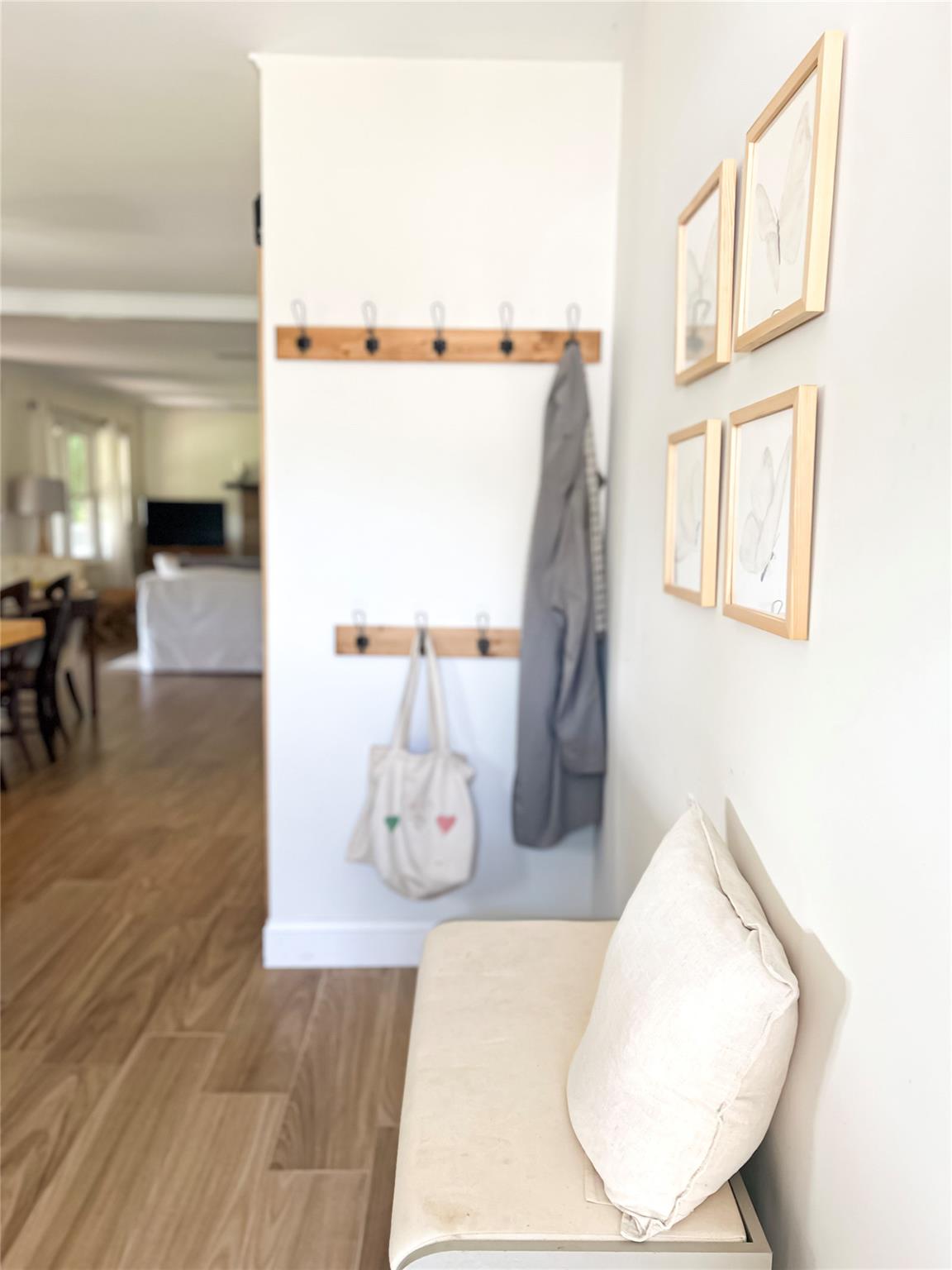 Staatsburg, New York 12580, United States, 2 Bedrooms Bedrooms, ,1 BathroomBathrooms,Residential,Active,163588