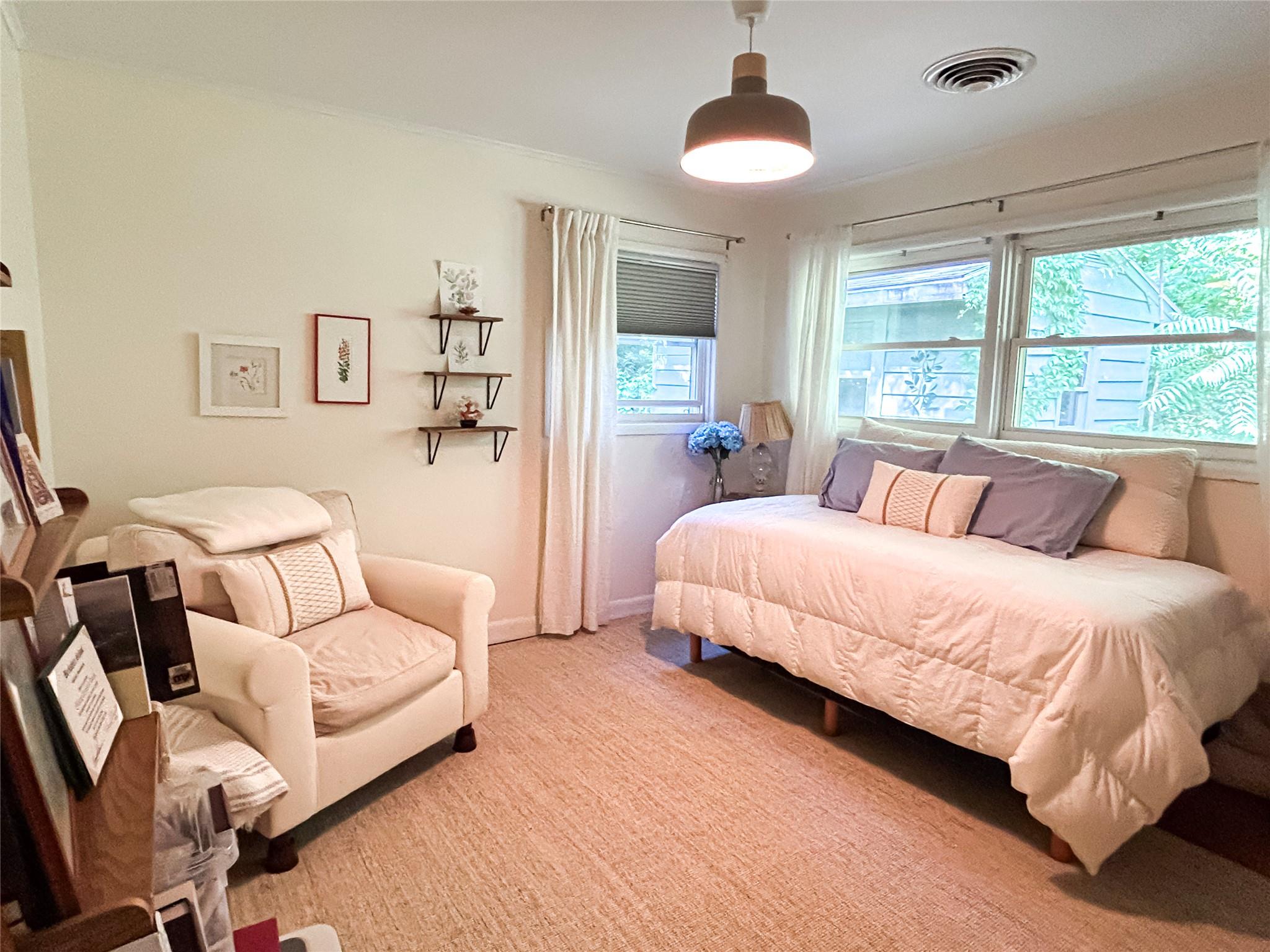 Staatsburg, New York 12580, United States, 2 Bedrooms Bedrooms, ,1 BathroomBathrooms,Residential,Active,163588