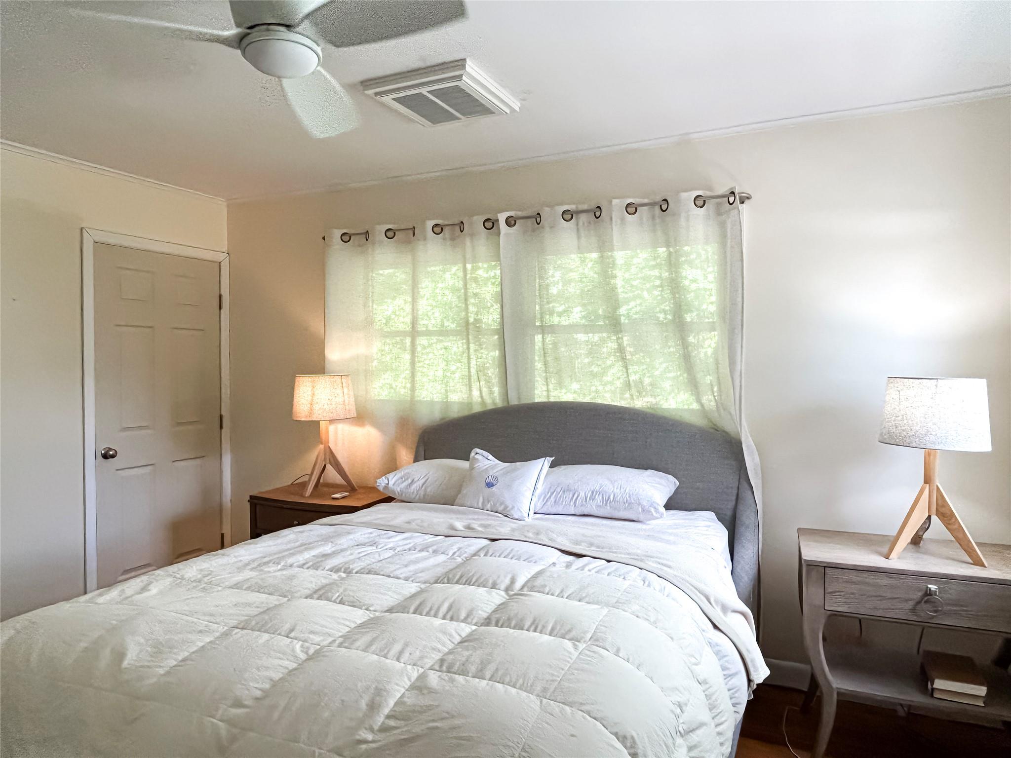 Staatsburg, New York 12580, United States, 2 Bedrooms Bedrooms, ,1 BathroomBathrooms,Residential,Active,163588