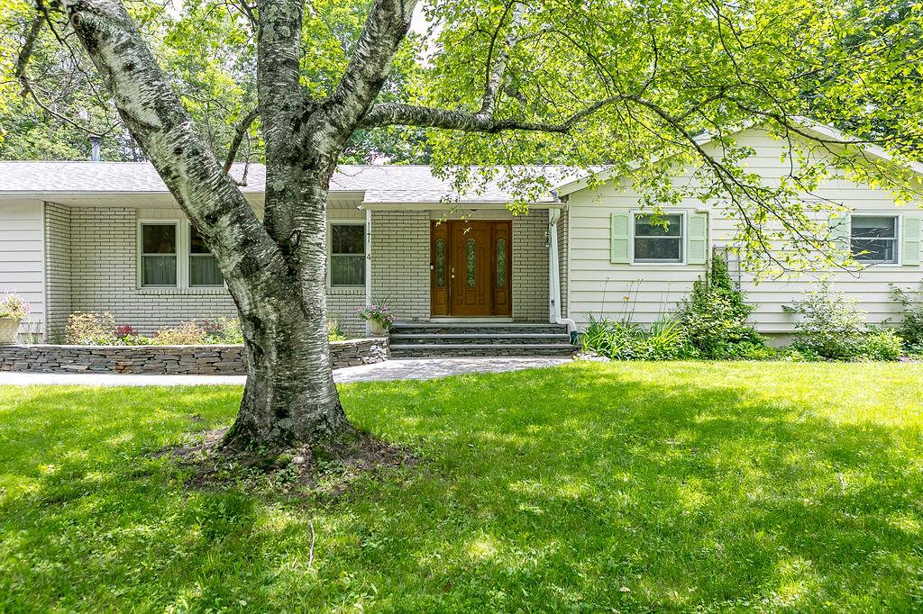 4 Mary Ann Avenue