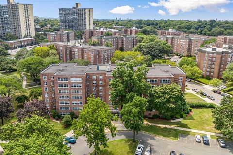 211-10 18th Avenue Unit 2J, Bayside, NY 11360 - MLS#: 893421