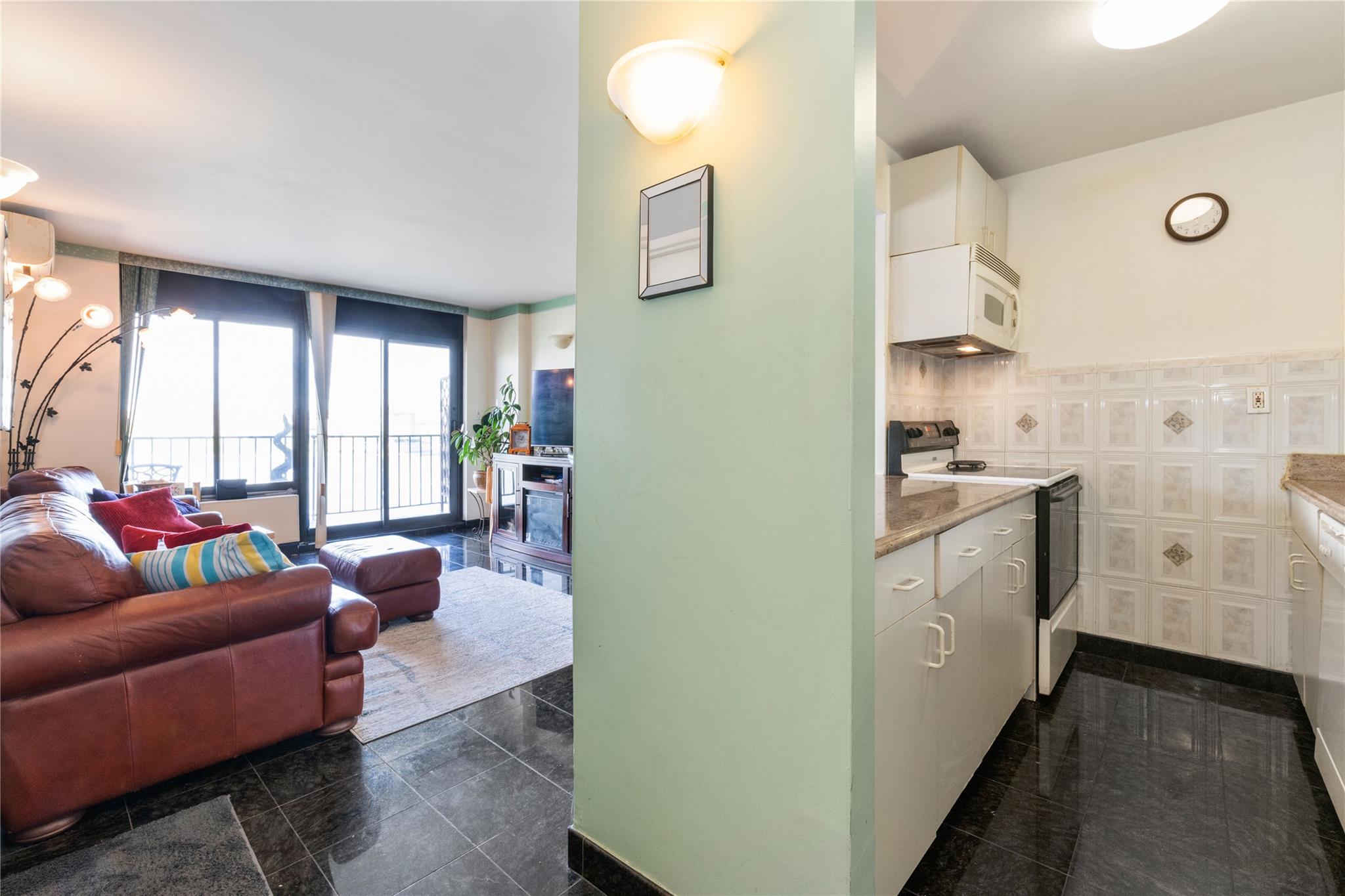 25-40 Shore Blvd Blvd #6M, Astoria, New York image 9