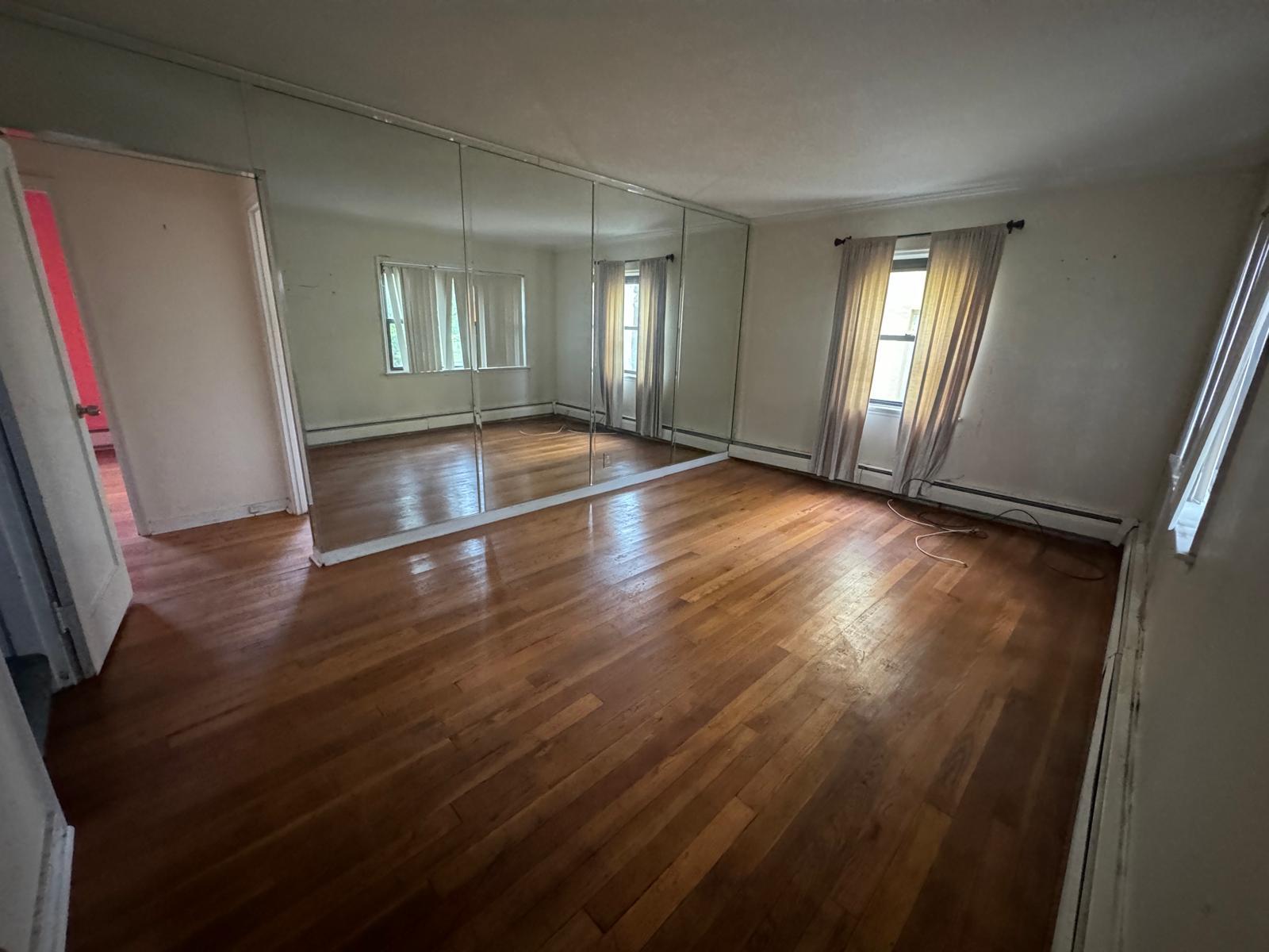 548 S 10th Avenue, Mount Vernon, New York image 8
