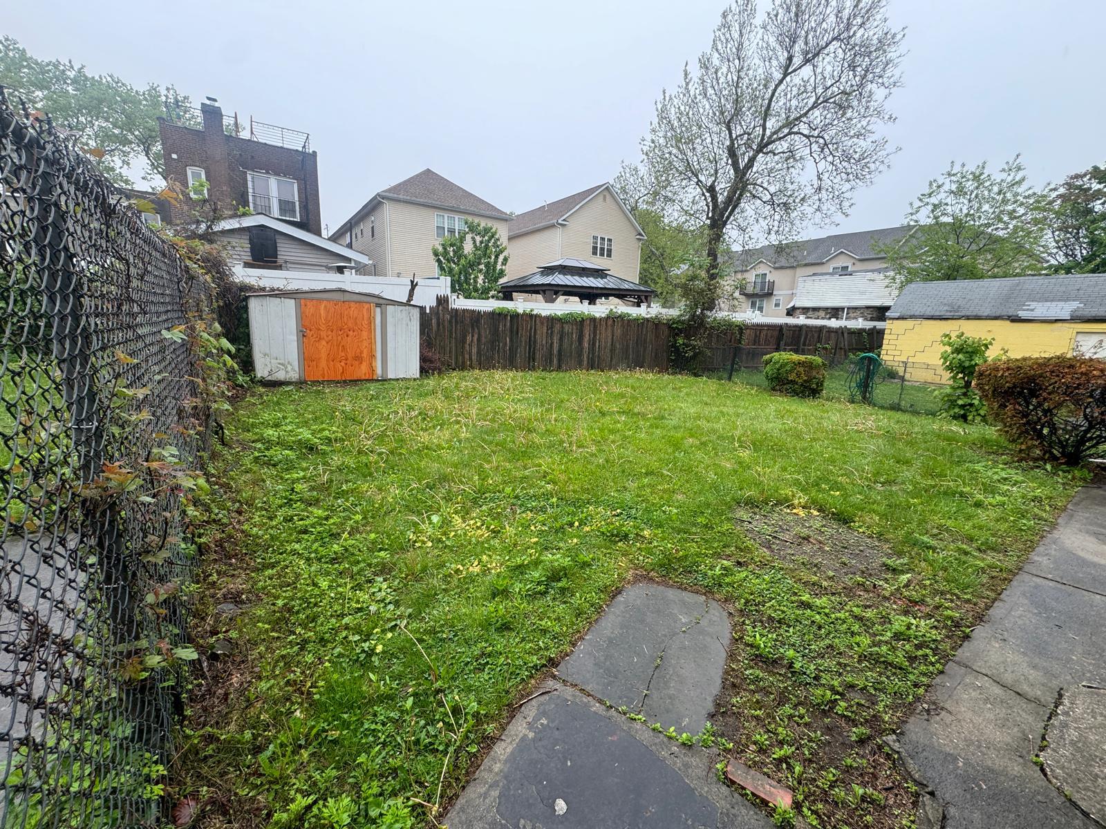 548 S 10th Avenue, Mount Vernon, New York image 19