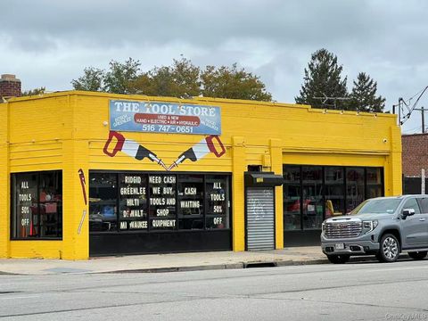 490 Jericho Turnpike Mineola NY 11501