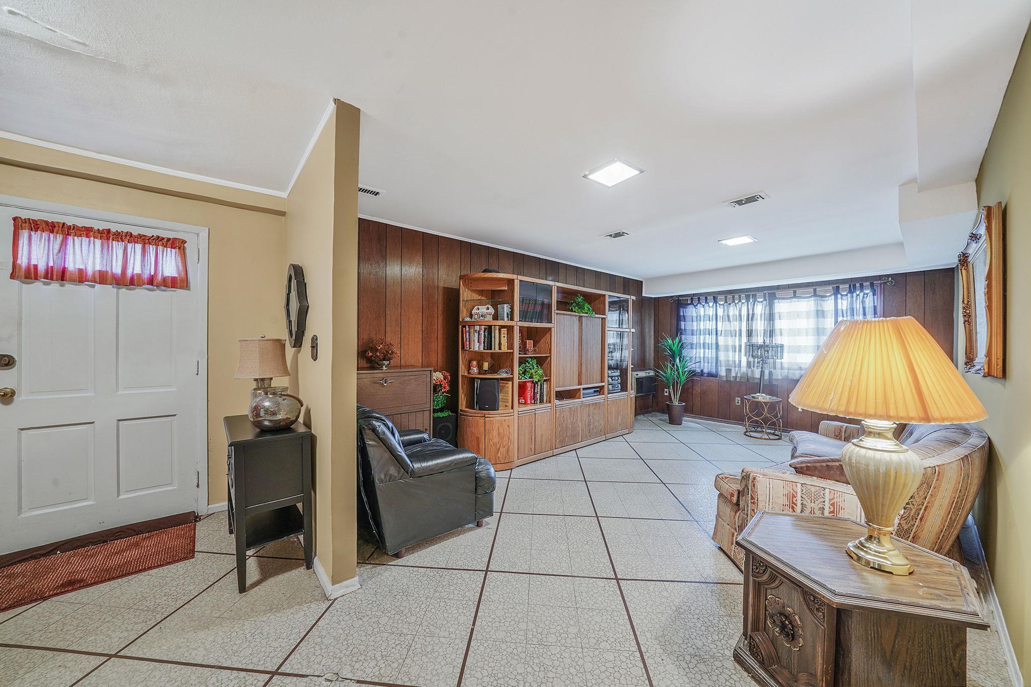 47-04 167 Street, Flushing, New York image 11