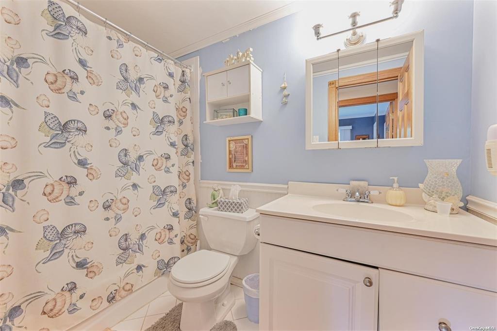 38 Glenmere Lane, Coram, New York image 10