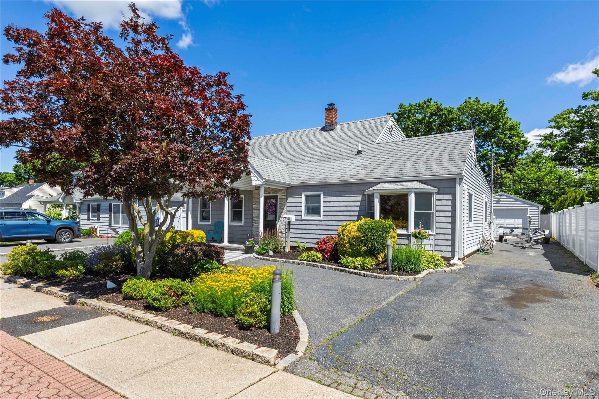 51 Cliff Lane