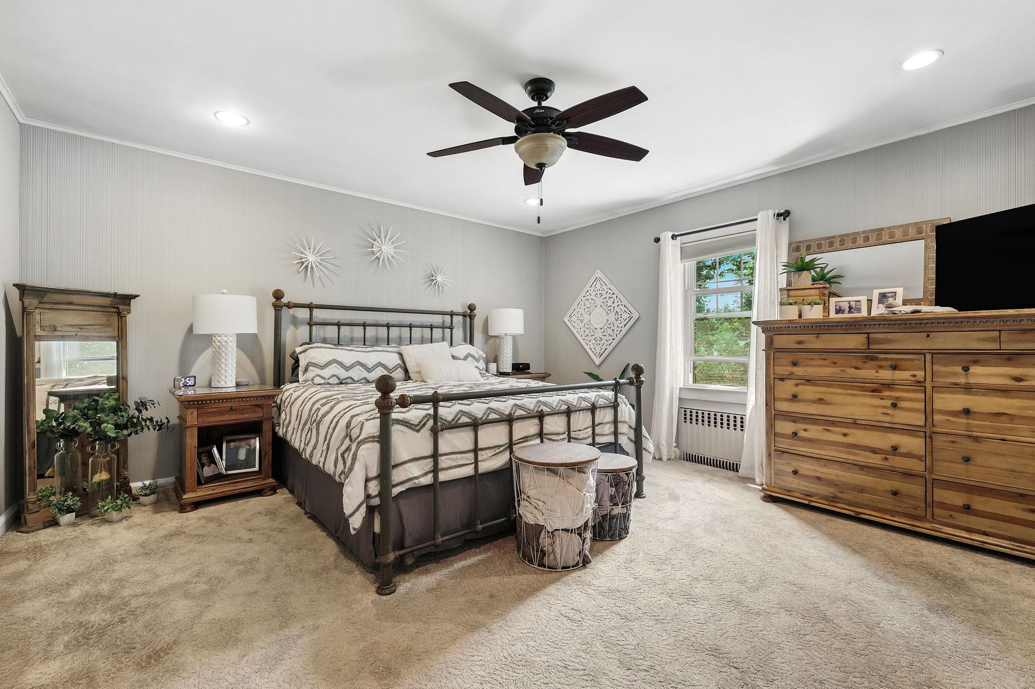 Harrison, New York 10604, United States, 3 Bedrooms Bedrooms, ,2 BathroomsBathrooms,Residential,Active,150982