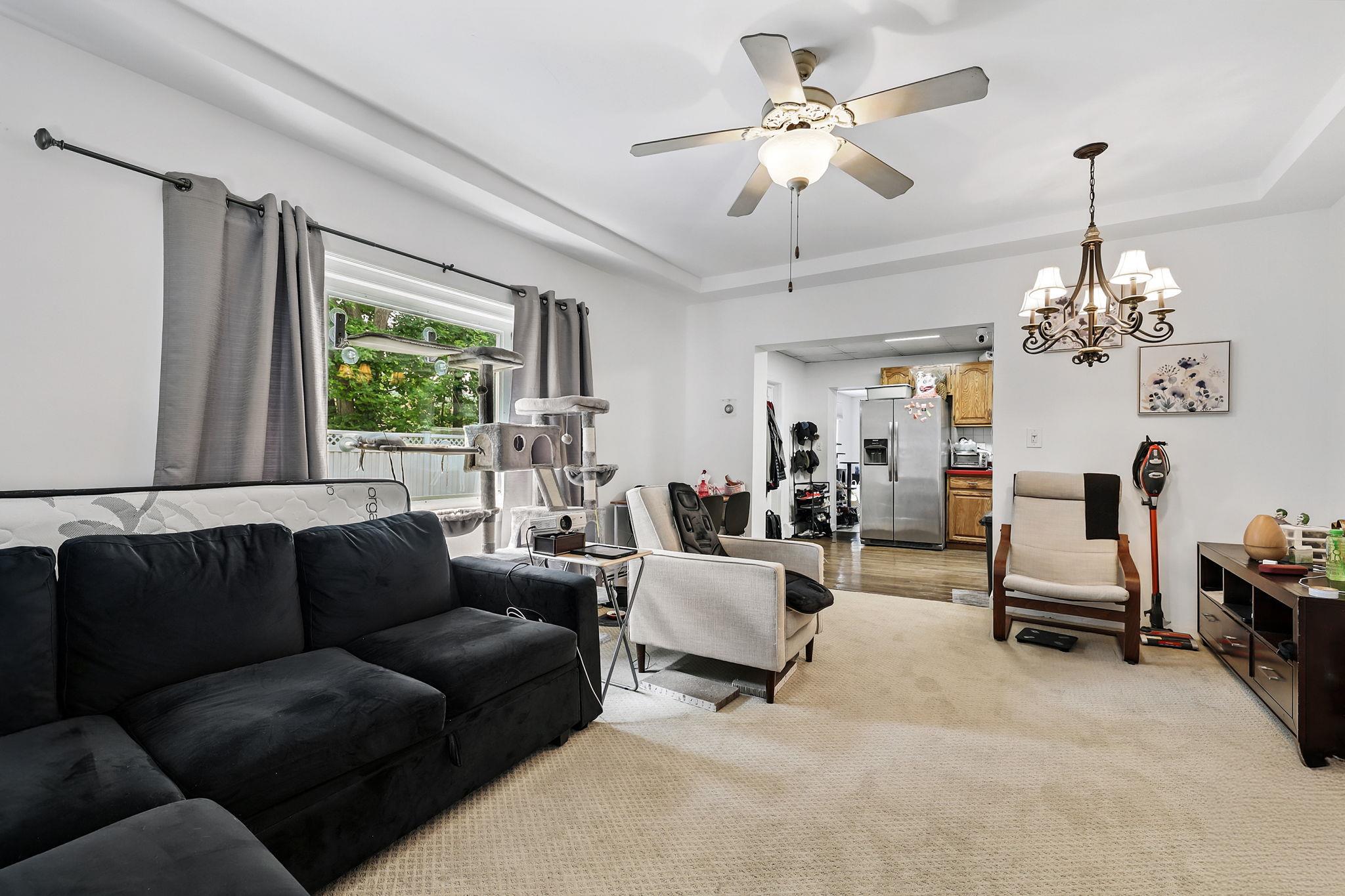 Harrison, New York 10604, United States, 3 Bedrooms Bedrooms, ,2 BathroomsBathrooms,Residential,Active,150982