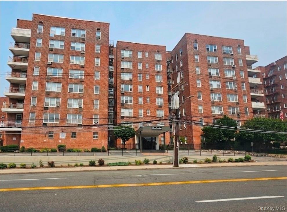 355 Bronx River Road #3E, Yonkers NY 10704