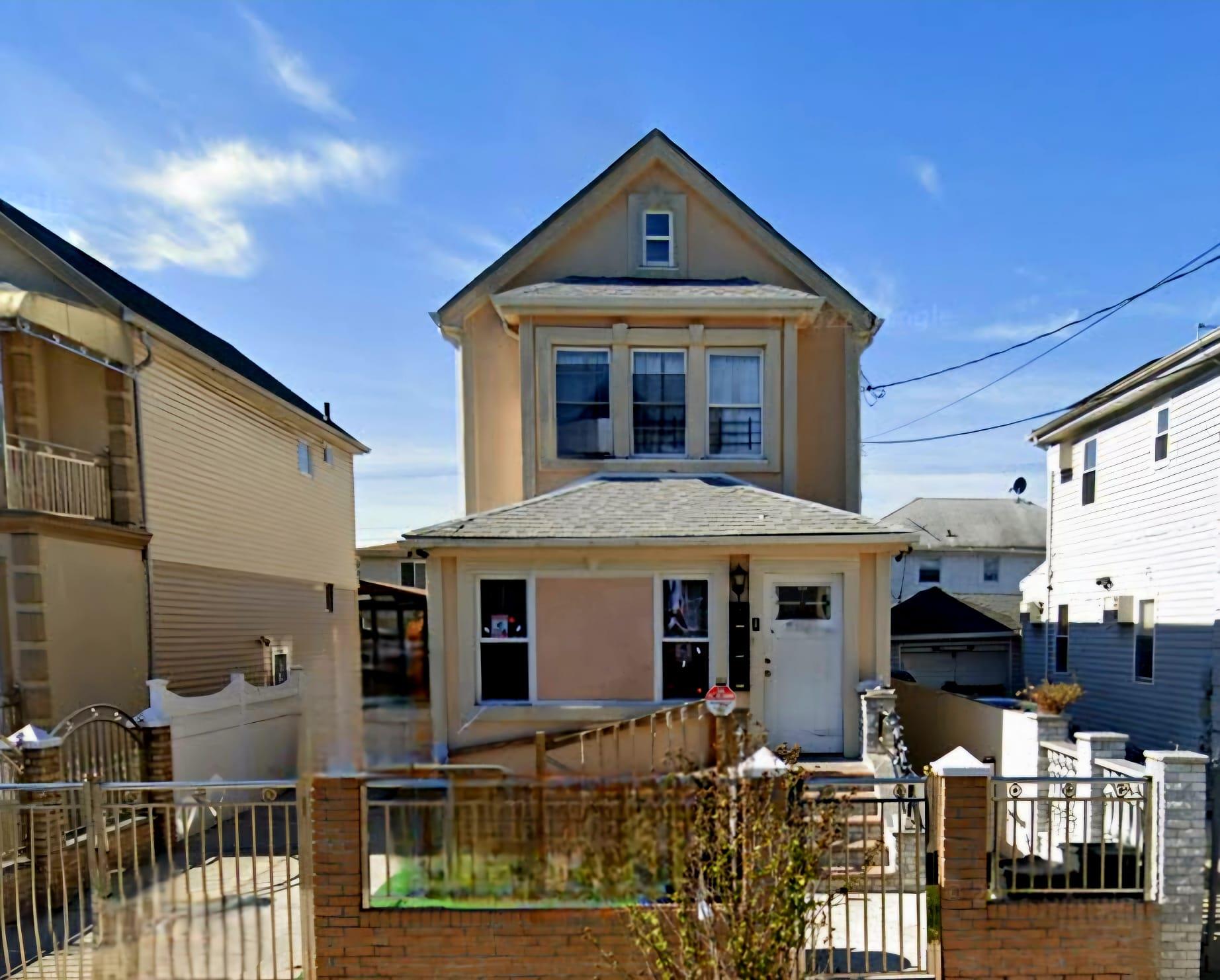 164th Street, Jamaica, Queens, NY - 6 Bedrooms  
3 Bathrooms - 