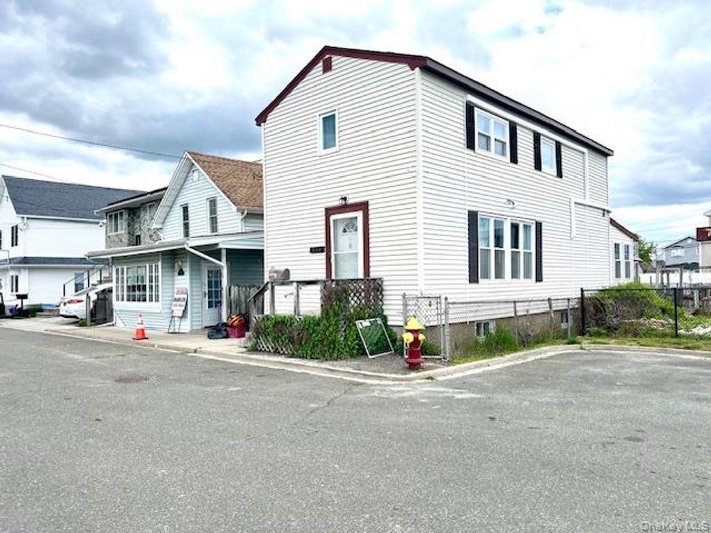 Photo of 146 Beach Avenue, Bellmore, NY 11710 (MLS # 995248)
