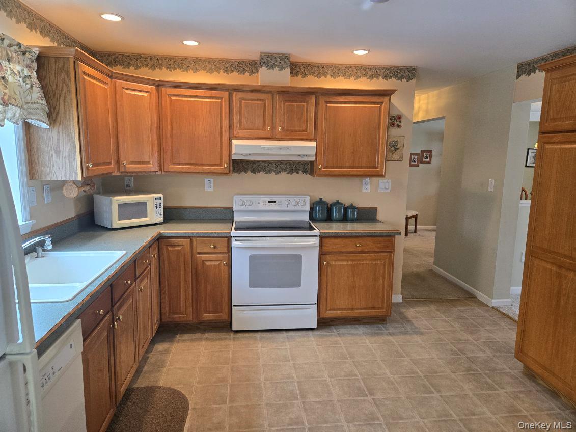 1407 Middle Road 265