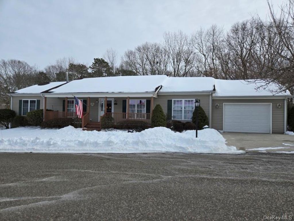 Photo of 1407 Middle Road #265, Calverton, NY 11933 (MLS # 986510)