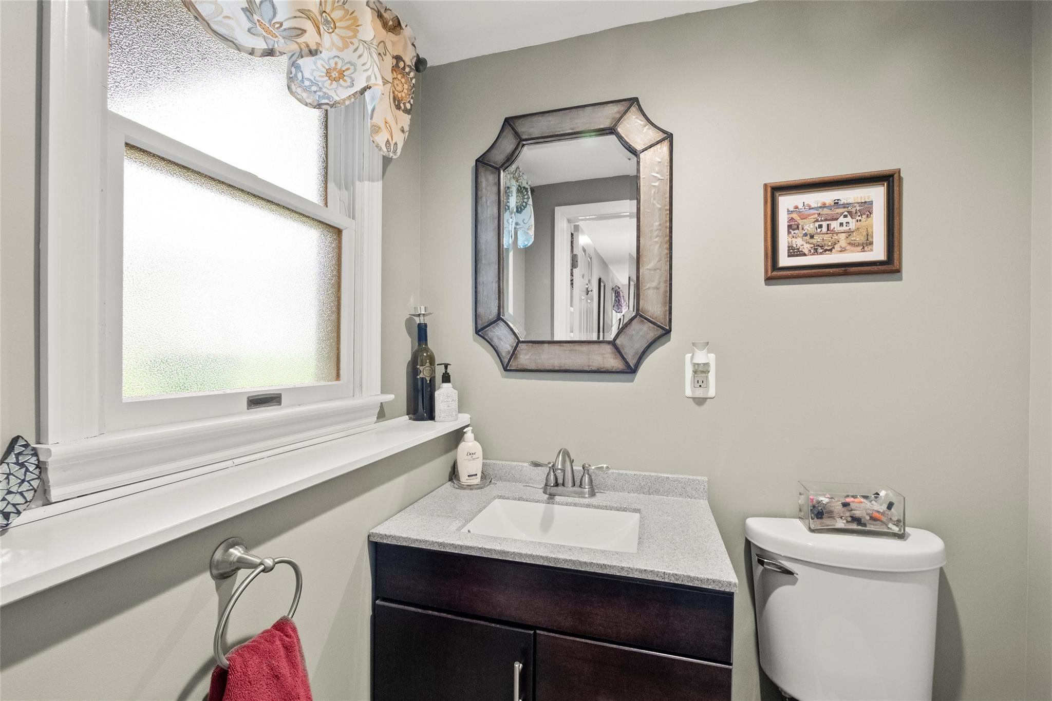 218 Newport Avenue, Tappan, New York image 33