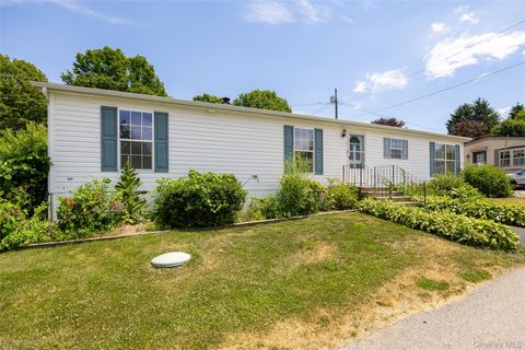 Mobile Home For Sale - 7139 Route 9<br/> Rhinebeck, NY 12572