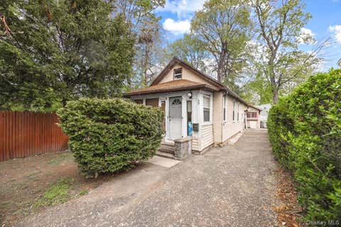 Homes For Sale - 8 Geyser Place<br/> White Plains, NY 10607