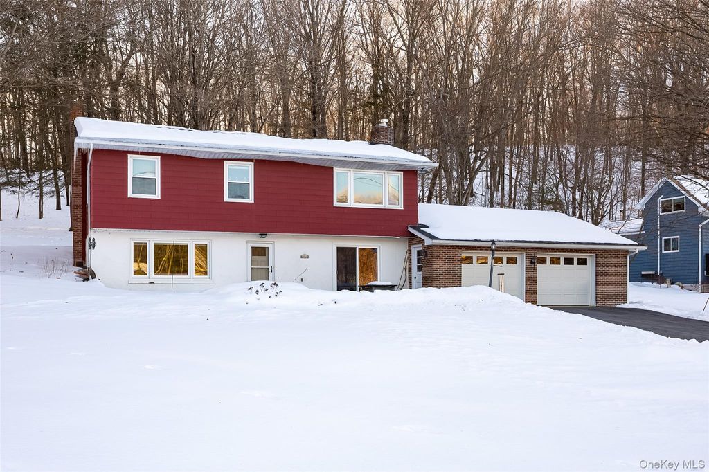 Photo of 563 Spring Lake Road, Red Hook, NY 12571 (MLS # 965018)