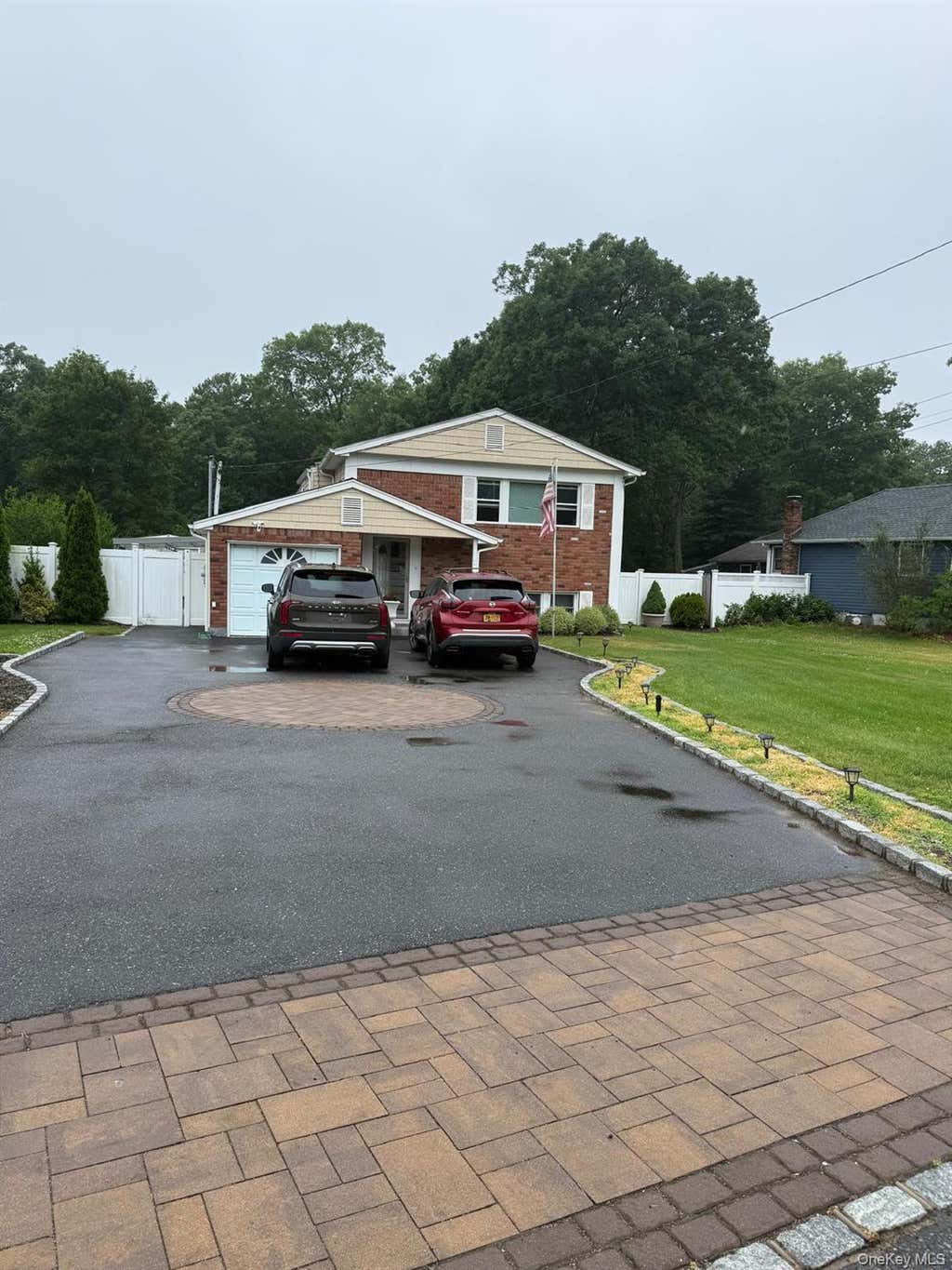 Photo of 1030 Terry Road, Ronkonkoma, NY 11779 (MLS # 1028588)