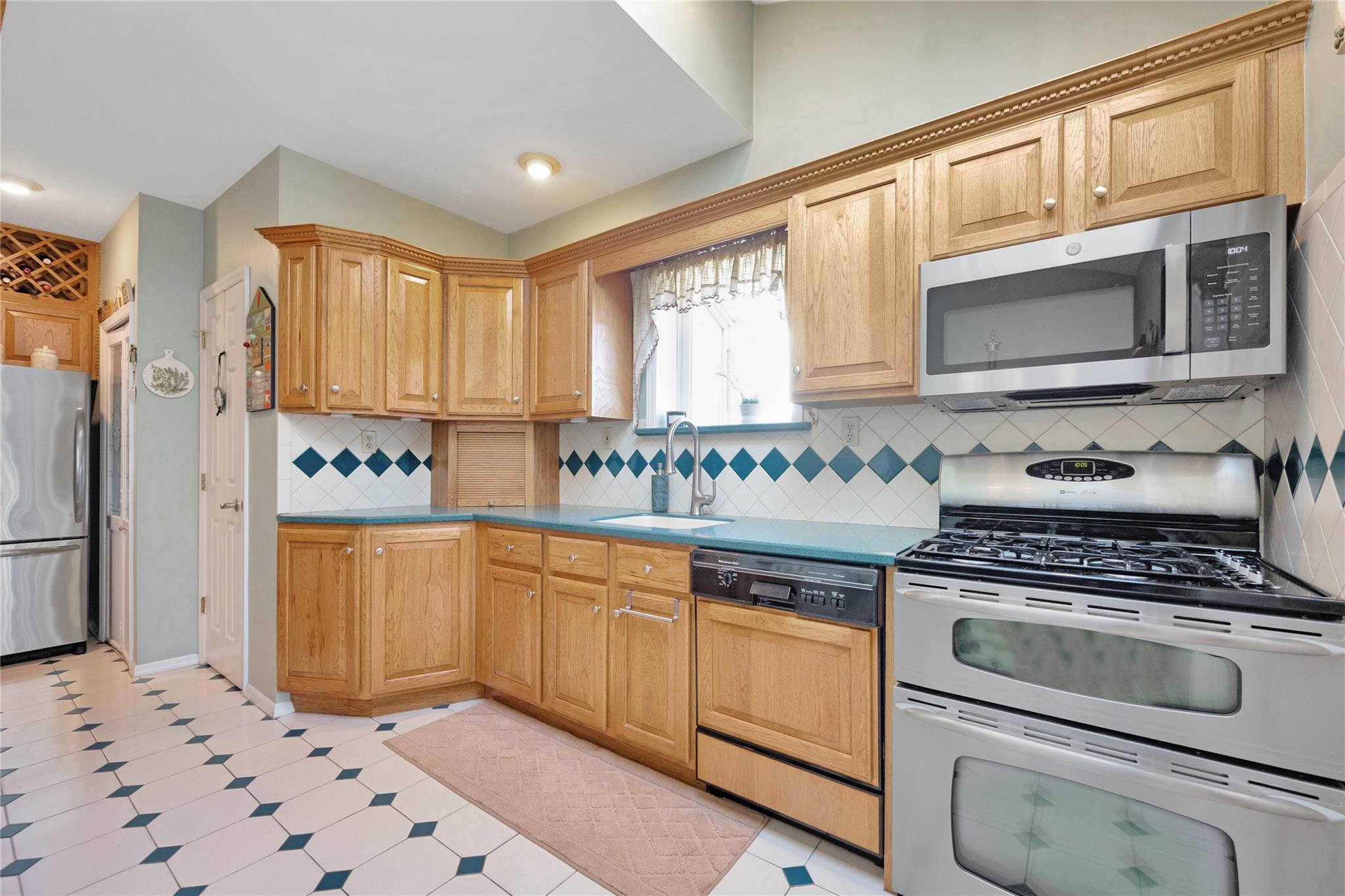 50-25 203 Street, Bayside, New York image 12