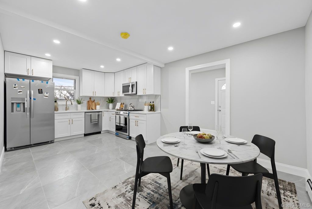 Photo of 11244 212th Street, Queens Village, NY 11429 (MLS # 948857)