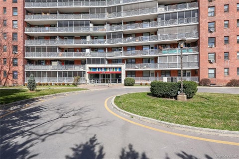 Homes For Sale - 61-15 98th Street #ST-F<br/> Rego Park, NY 11374