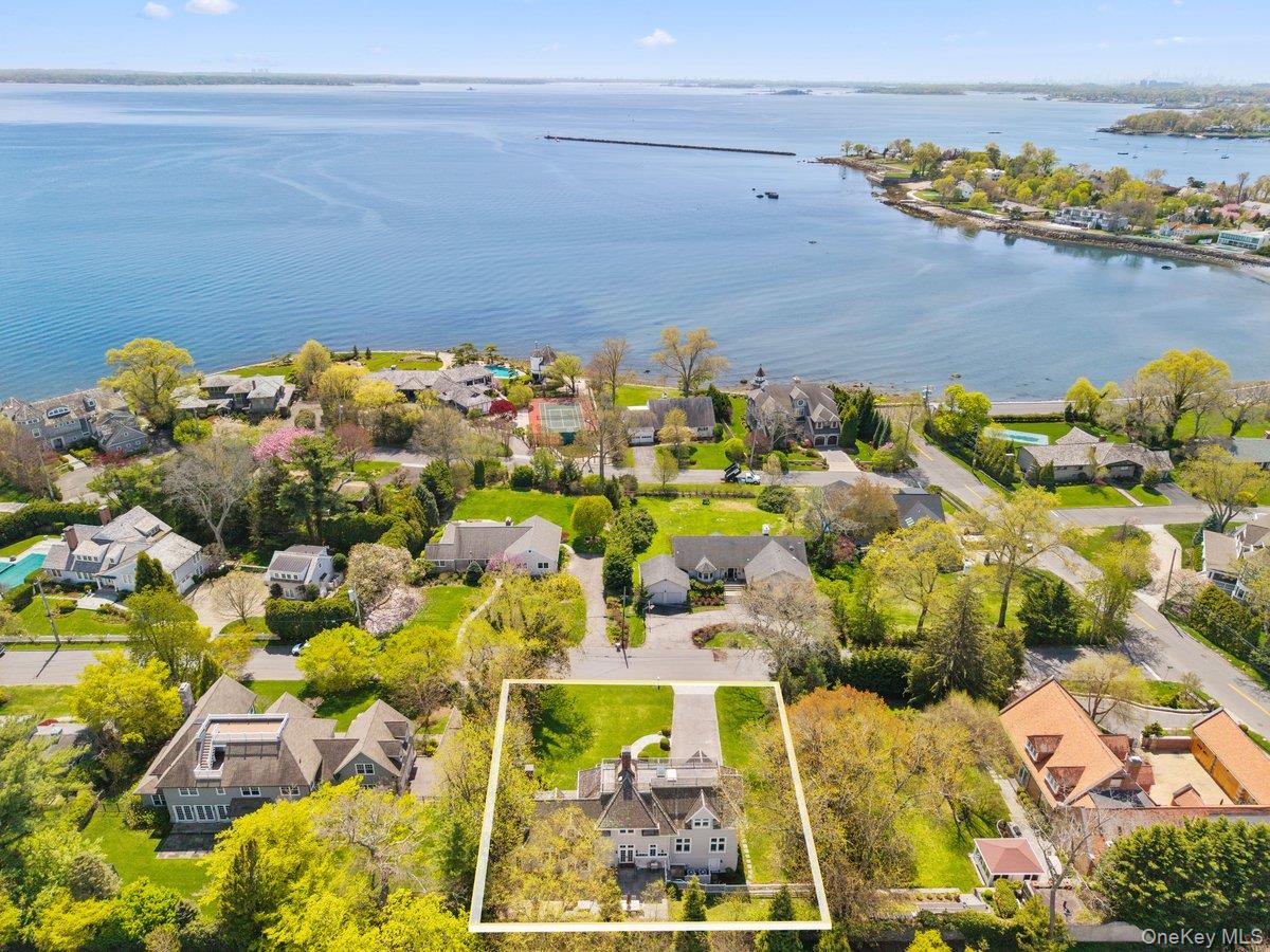 1020 Constable Drive