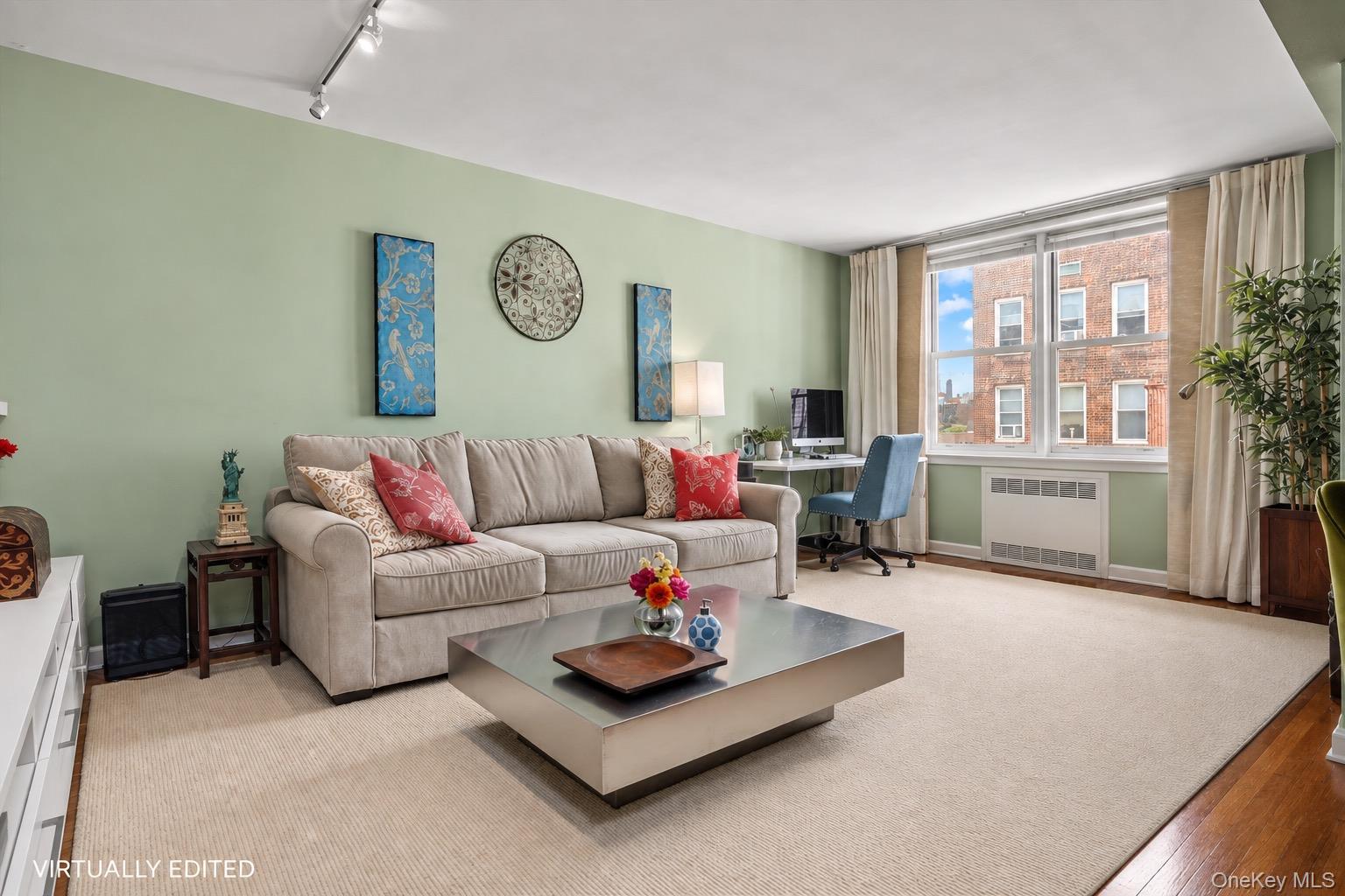 31-85 Crescent Street 516