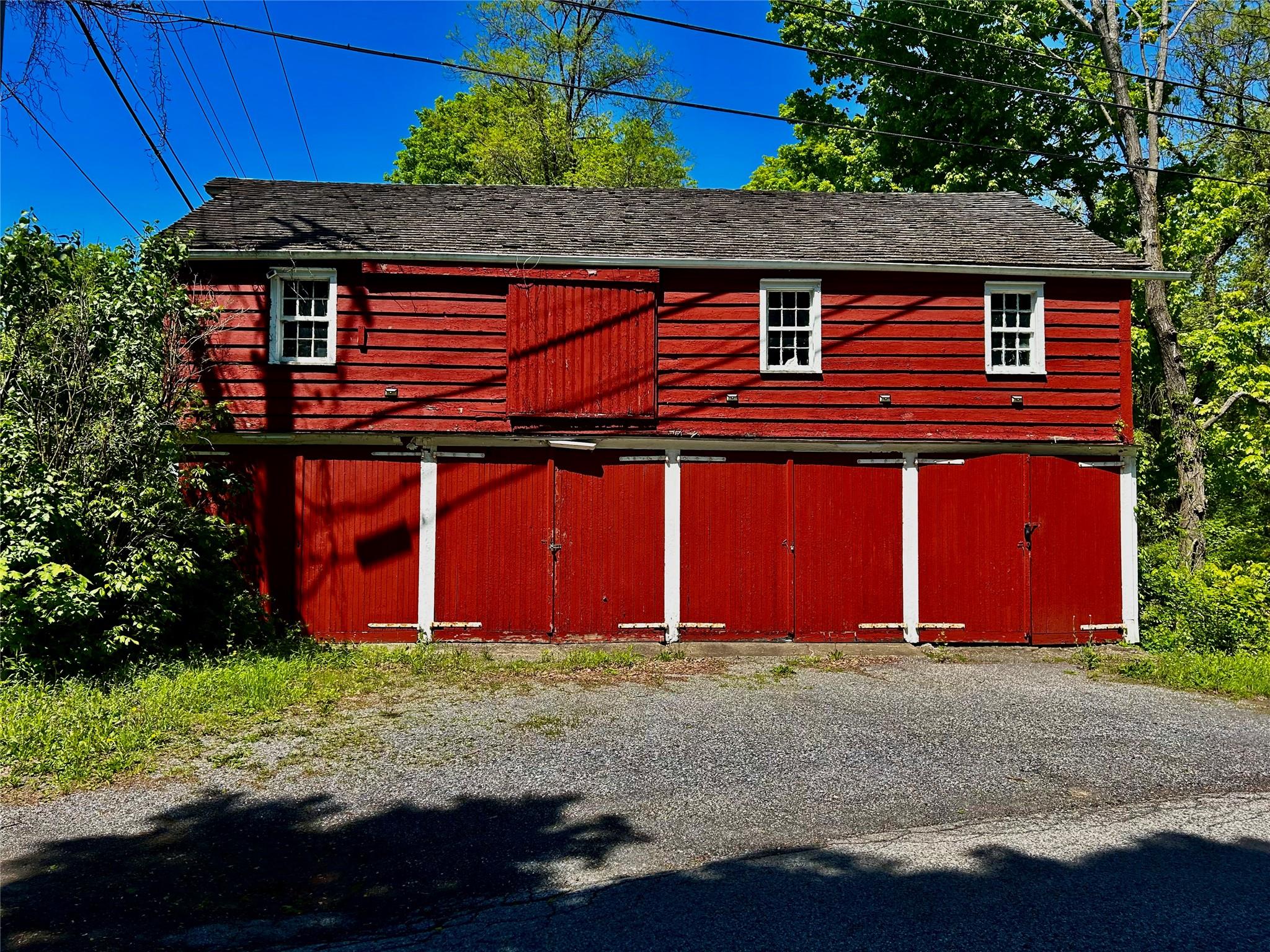 North Creek Road, Clinton Corners, New York image 4