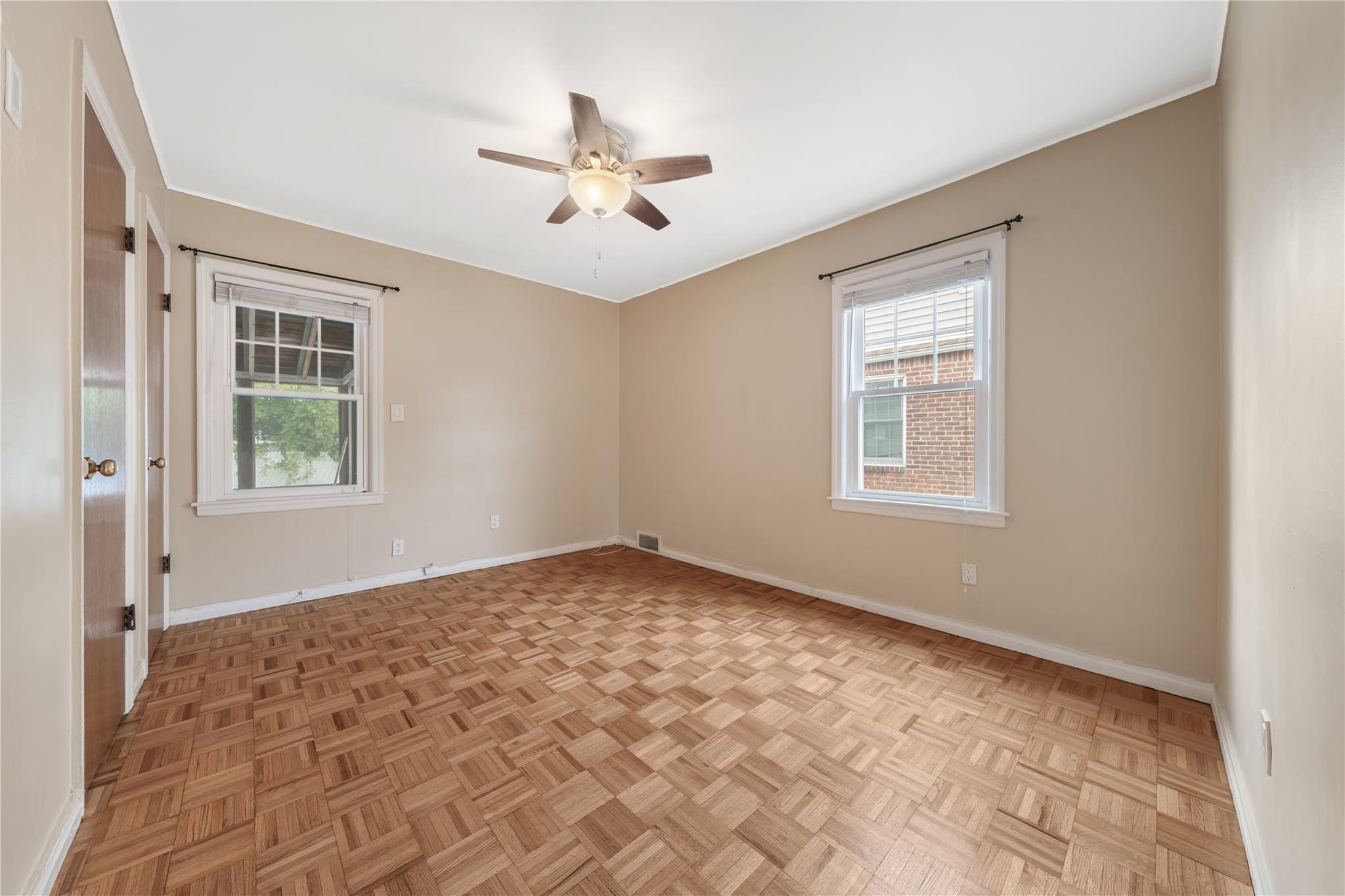 678 Margaret Street, Franklin Square, New York image 10