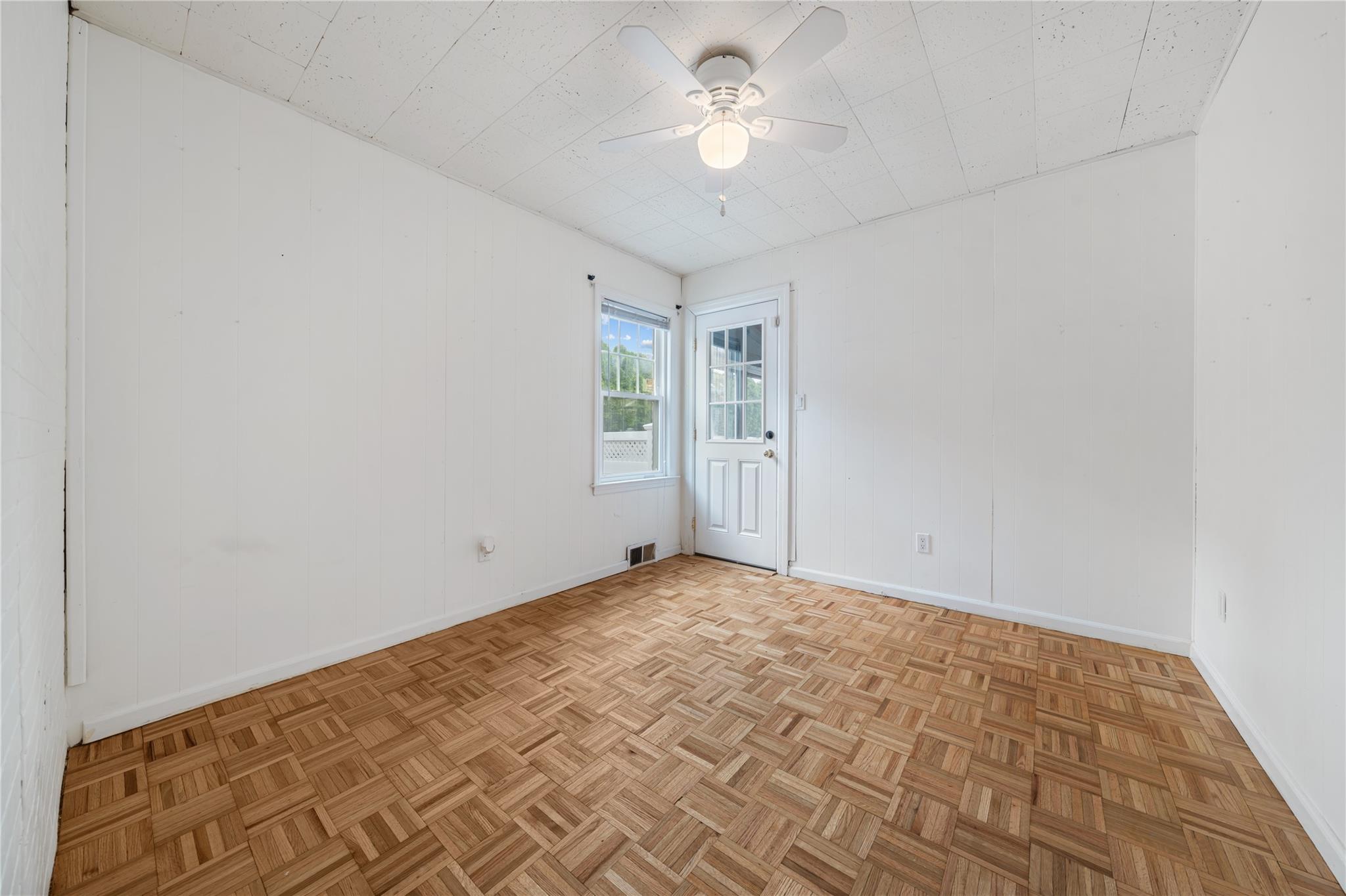 678 Margaret Street, Franklin Square, New York image 12
