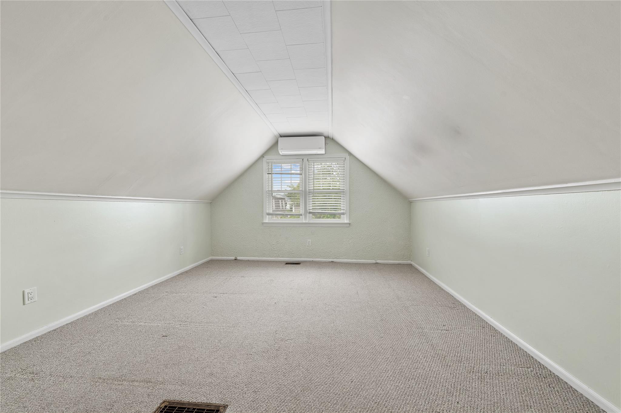 678 Margaret Street, Franklin Square, New York image 17