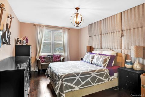 Homes For Sale - 315 W 232nd Street #1F<br/> Bronx, NY 10463