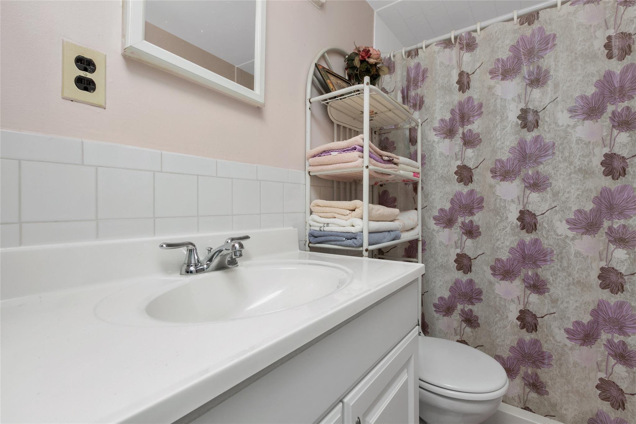25 W Walnut Street, Farmingdale, New York image 18