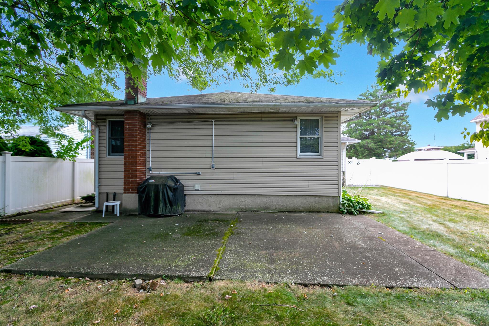 25 W Walnut Street, Farmingdale, New York image 24