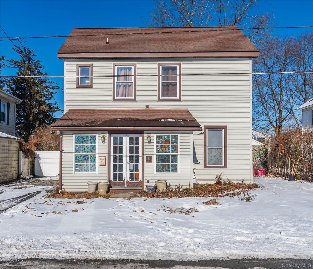 Photo of 21 Harvey Street, Hyde Park, NY 12538 (MLS # 943459)