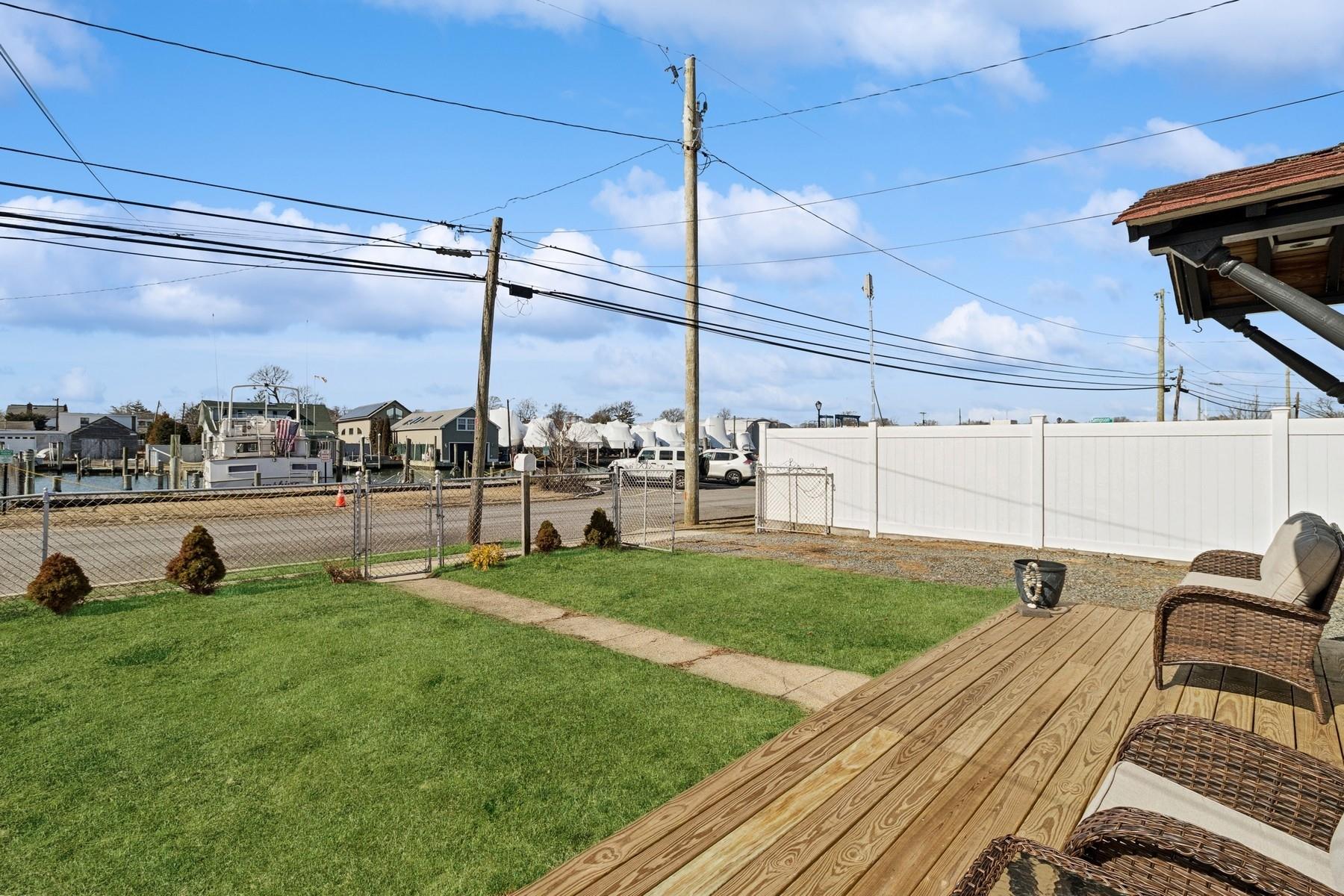 157 E Shore Road, Lindenhurst, New York image 4