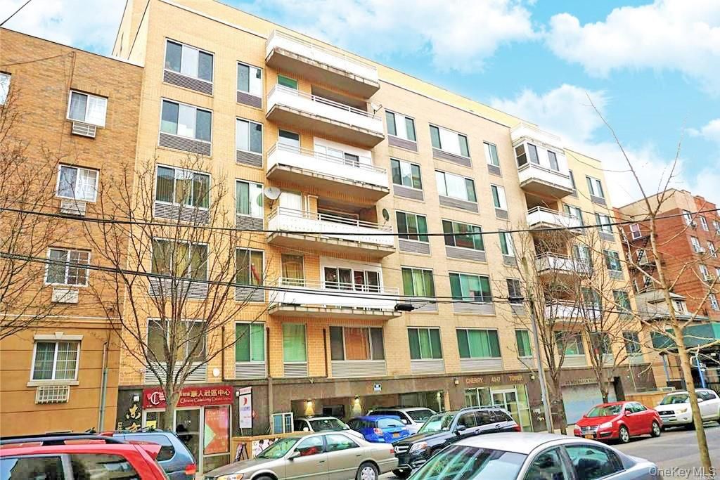 Photo of 4317 UNION STREET St #6E, Flushing, NY 11355 (MLS # 941766)