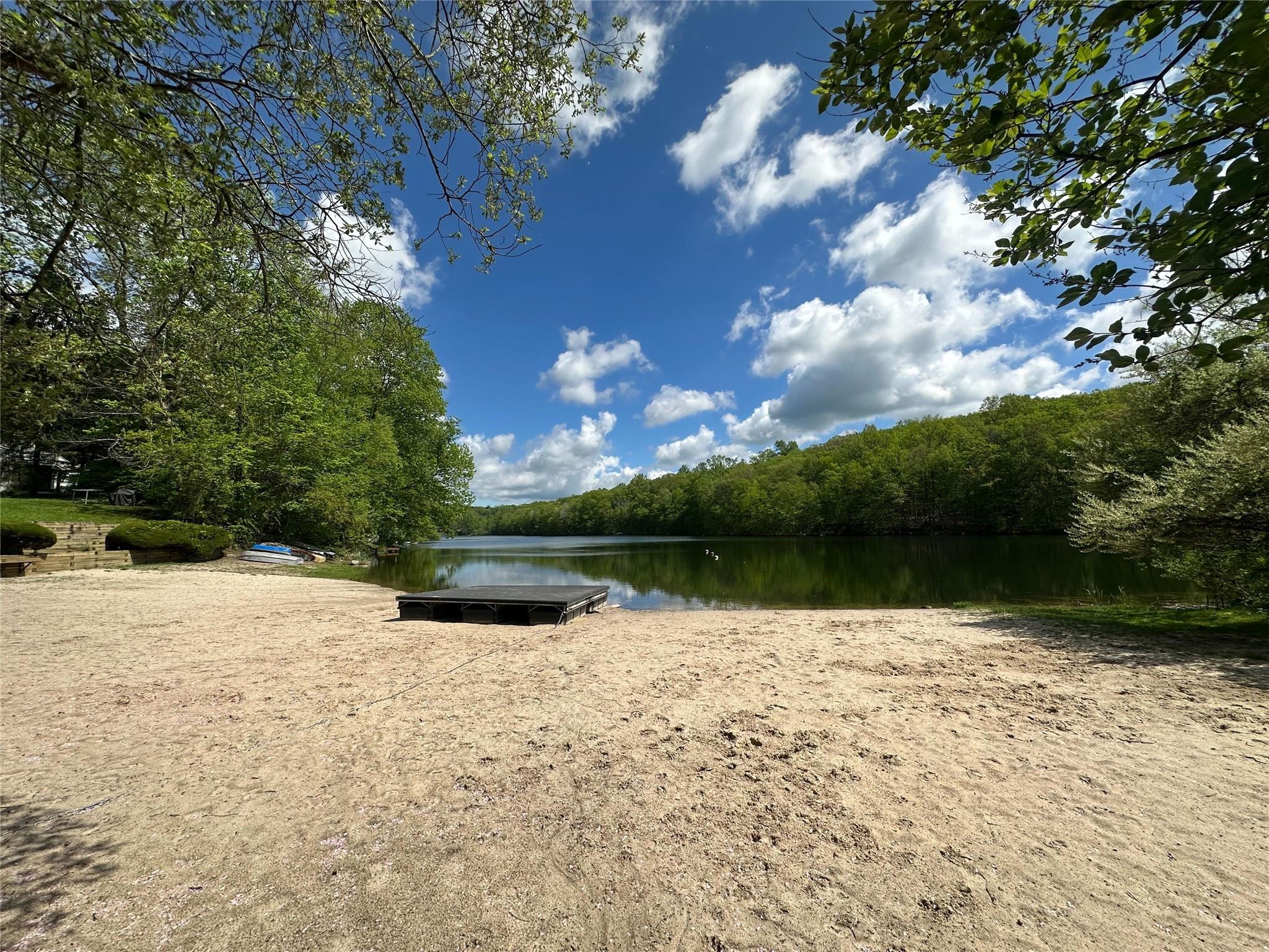 25 W Macgregor Drive, Mahopac, Florida image 48