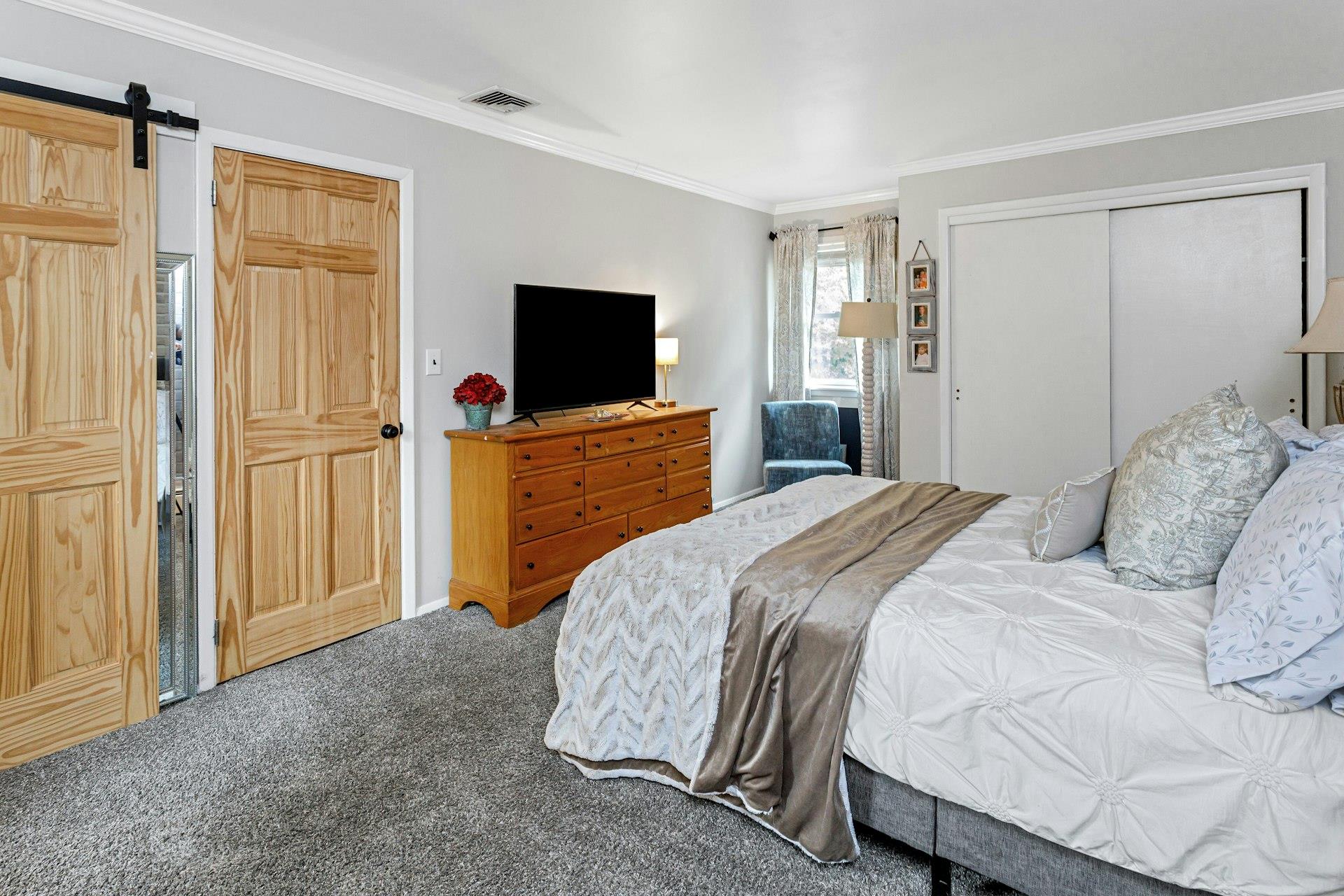 25 W Macgregor Drive, Mahopac, Florida image 19