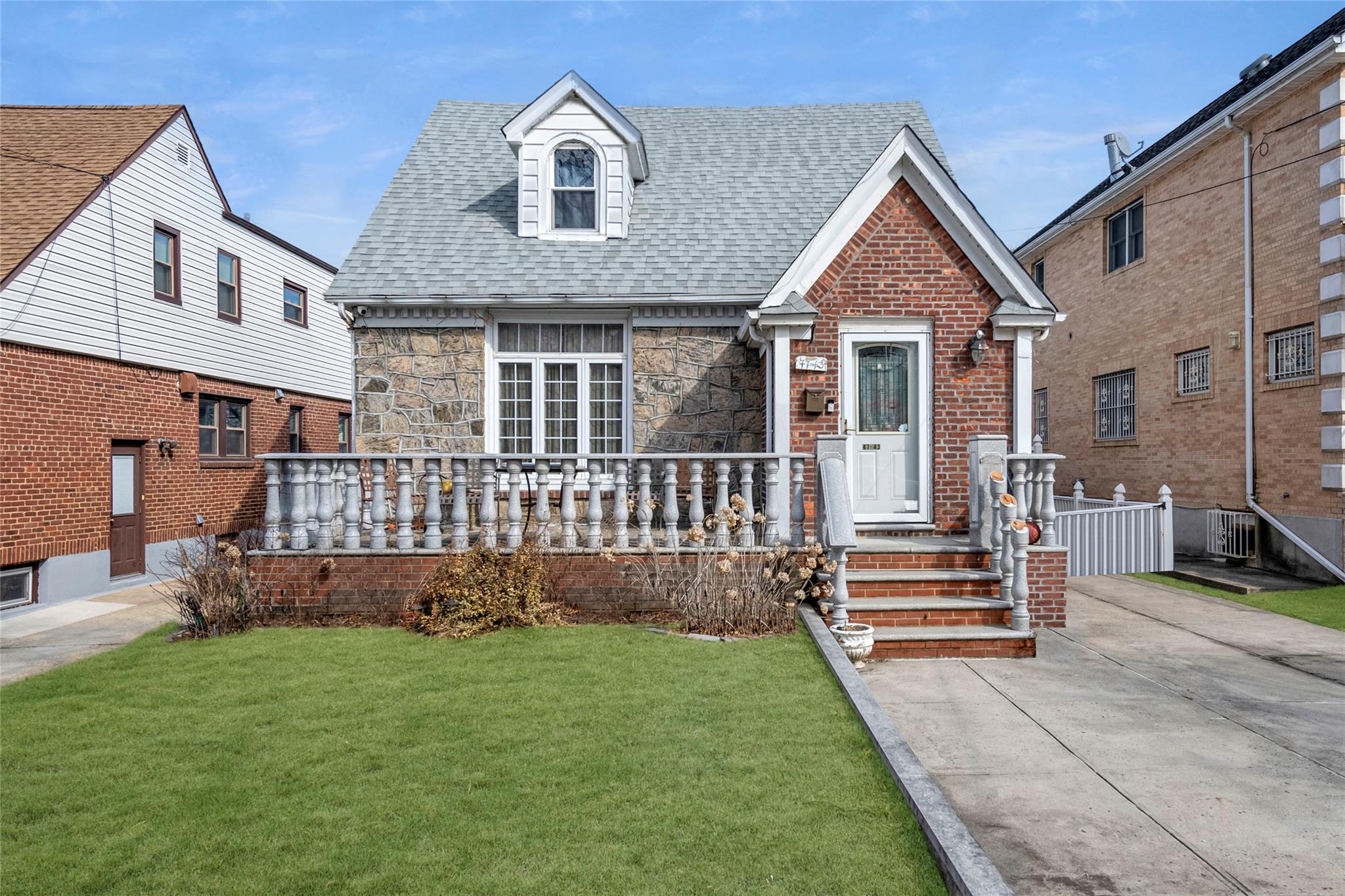 Property for Sale at 192nd Street St, Flushing, Queens, NY - Bedrooms: 4 
Bathrooms: 4  - $1,400,000