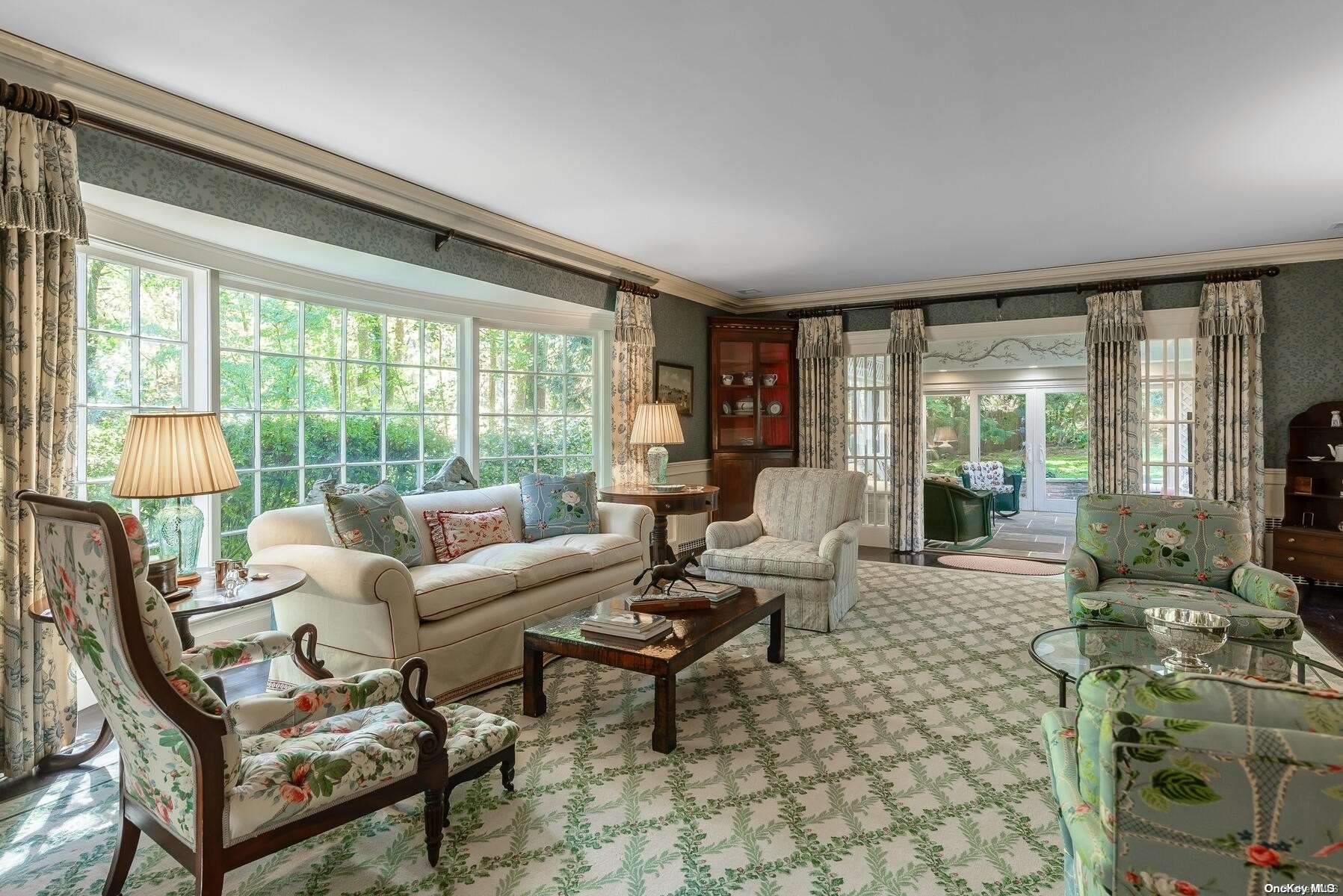 4 Laurel Lane, Locust Valley, New York image 2