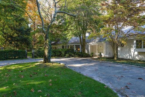 4 Laurel Lane Locust Valley NY 11560