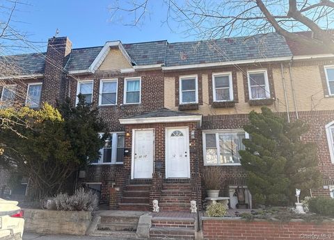 32-12 Baywater Court Far Rockaway NY 11691