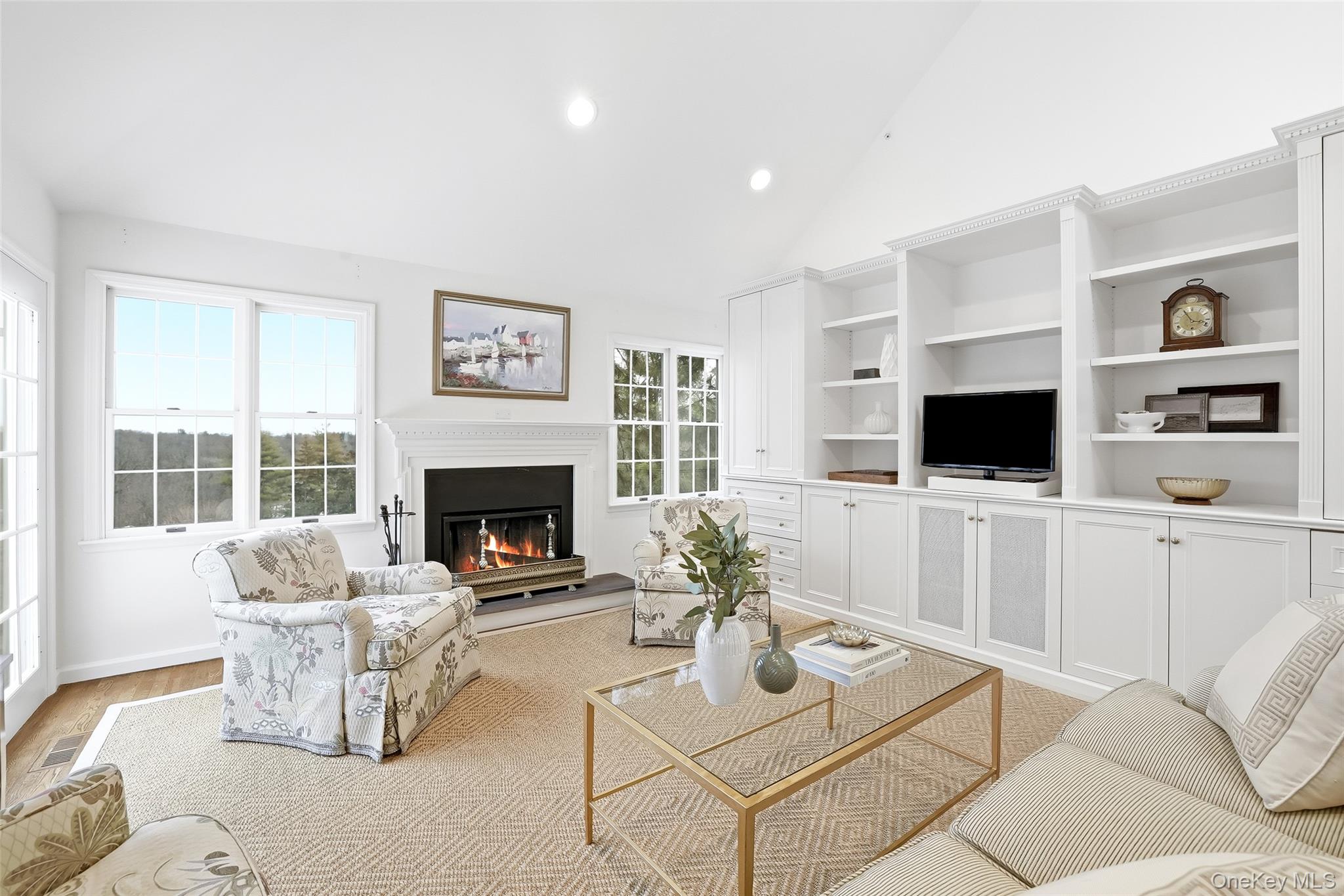 12 Brook Hills Circle