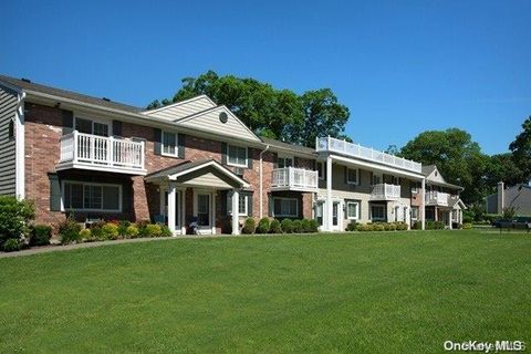 Condo For Rent - 1 Brookwood Drive #1304 B<br/> Coram, NY 11727